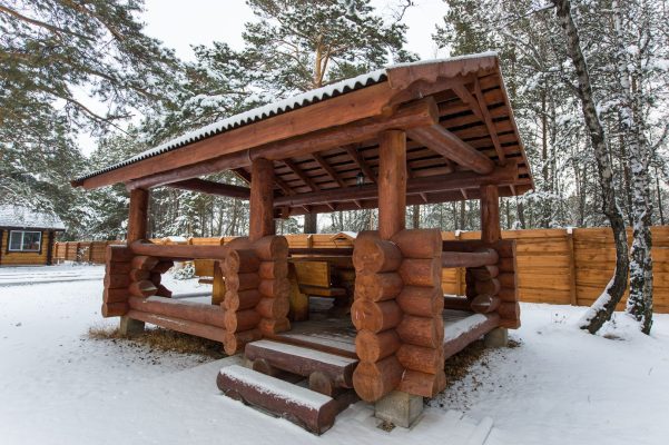 Открытая беседка на 18 человек