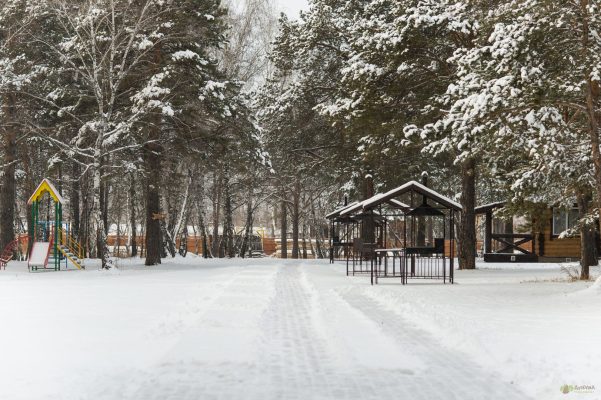 Открытая беседка на 10 человек