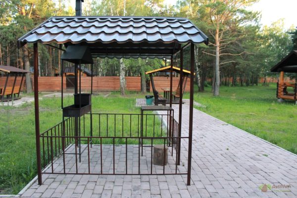 Открытая беседка на 25 гостей